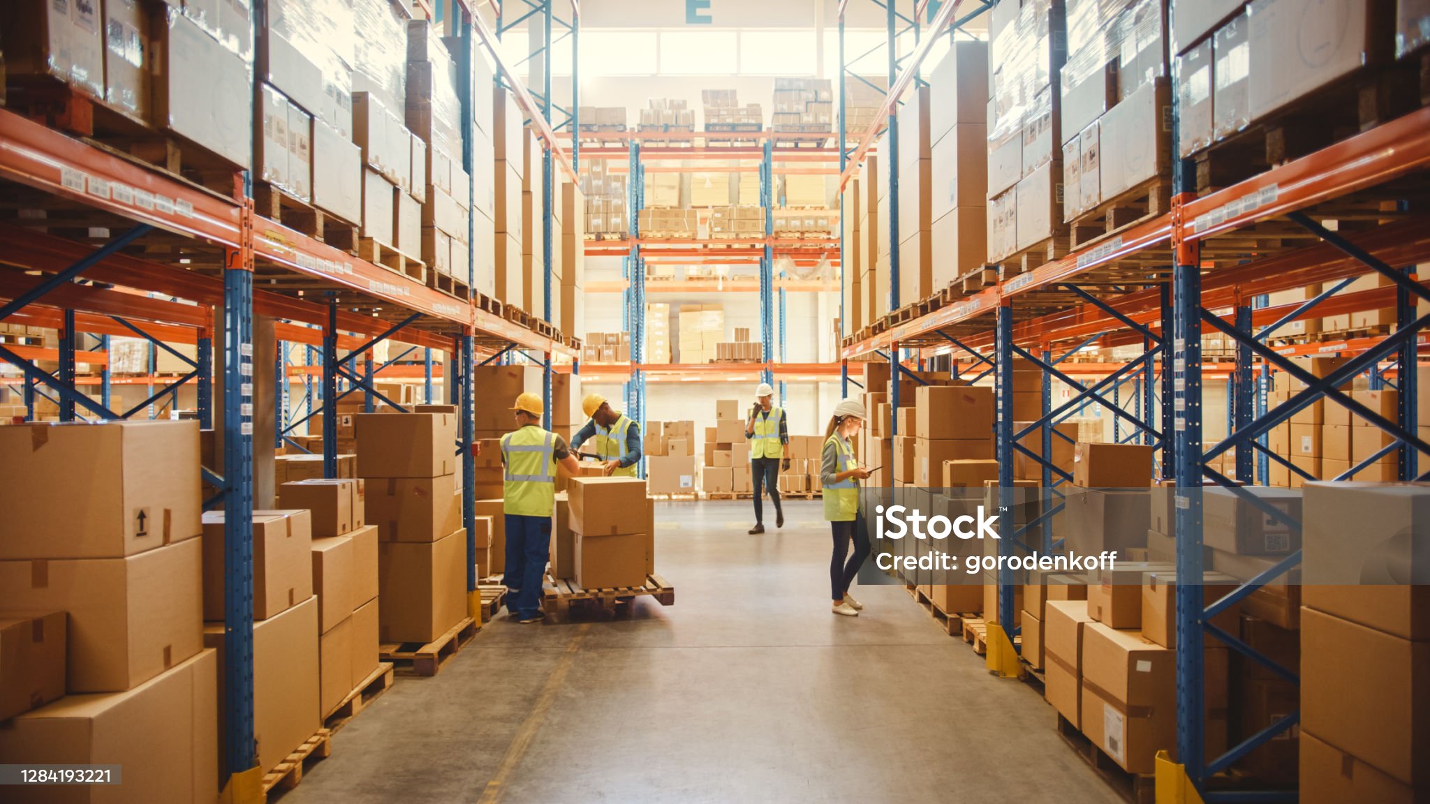 Warehouse storage and pick pack